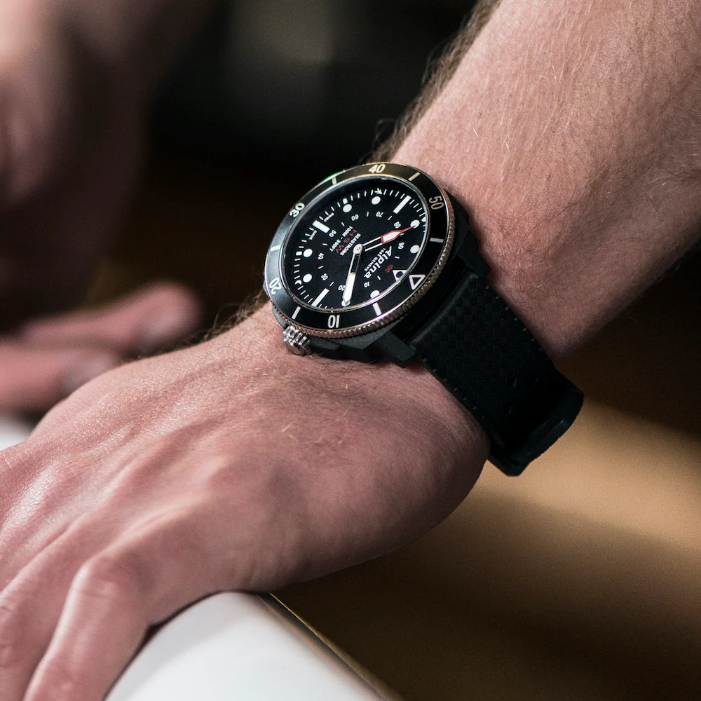 Alpina Watch Seastrong Horological Smartwatch - Image 7
