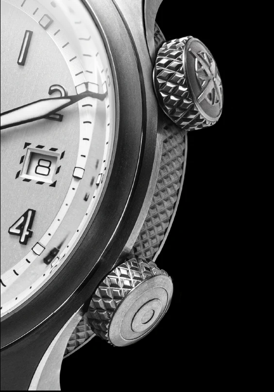 Bremont Altitude MB Meteor Silver Titanium Barrel Bracelet Watch - Image 2