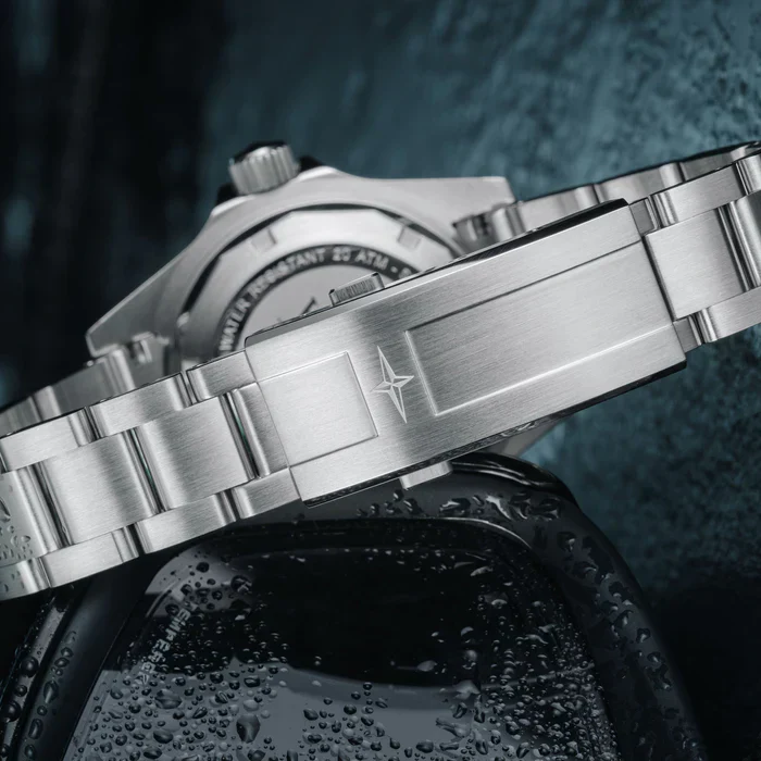 Davosa Watch  Ternos Diver Black Dial Tri Link - Image 7
