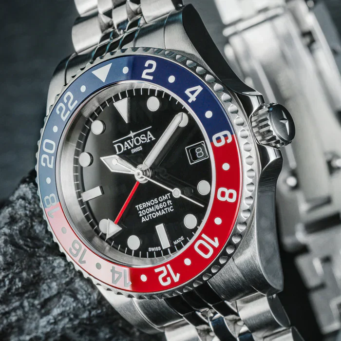 Davosa Watch Ternos GMT Red and Blue Penta link - Image 4