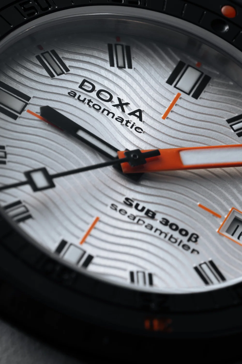 Doxa SUB 300 Beta Ceramic Steel Searambler Rubber White Watch - Image 5