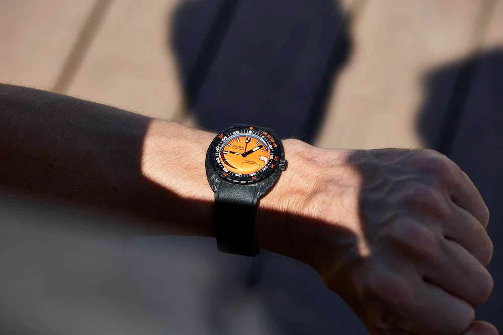 Doxa SUB 300 Carbon COSC Professional Rubber Watch - Image 5