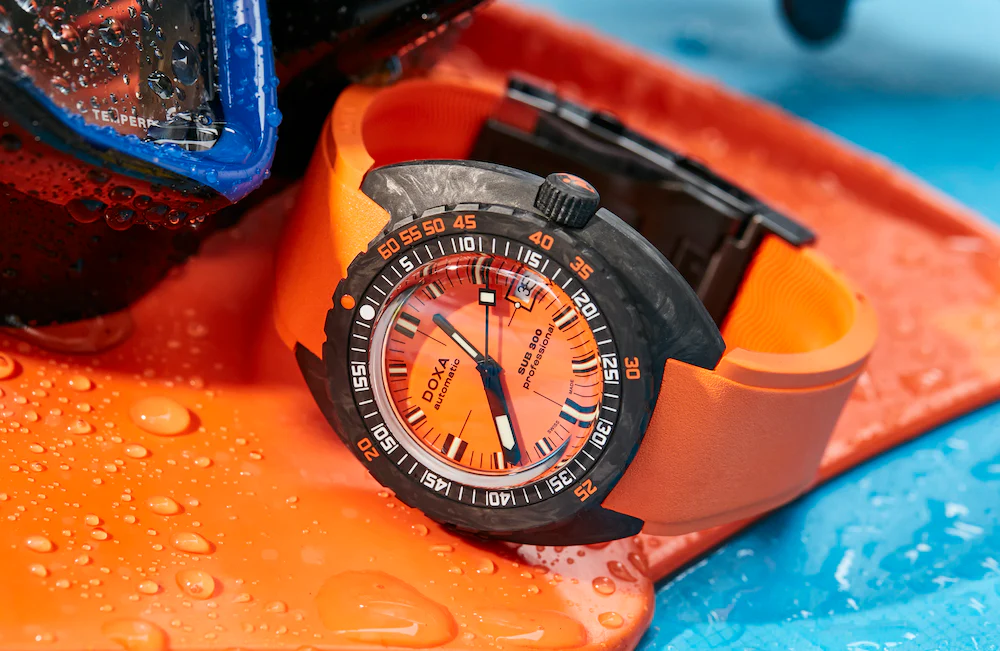Doxa SUB 300 Carbon COSC Professional Rubber Watch - Image 4