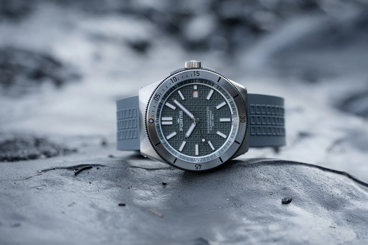 Fortis Marinemaster M-40 Rockstone Gray Watch - Image 9
