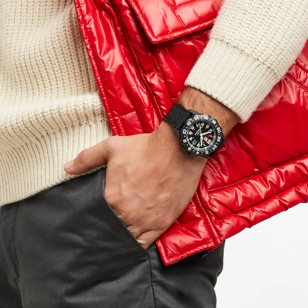 Luminox Air F-117 Nighthawk 6400 Series - Image 3