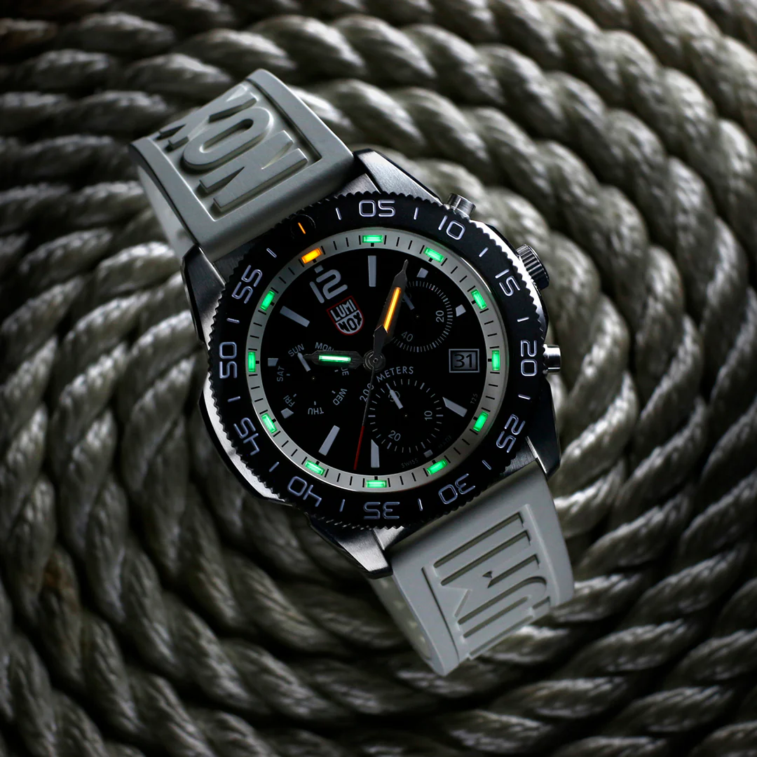 Luminox Sea Pacific Diver Chronograph 3140 Black White Watch - Image 11