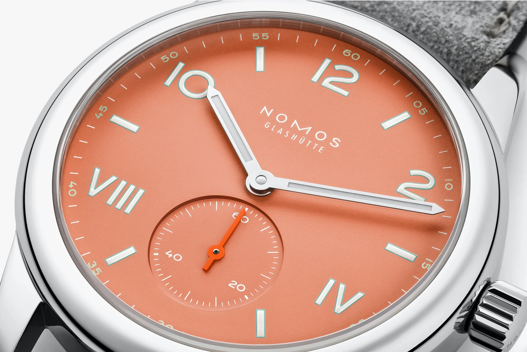 Nomos Glashutte Club Campus Cream Coral Steel Back Watch - Image 4