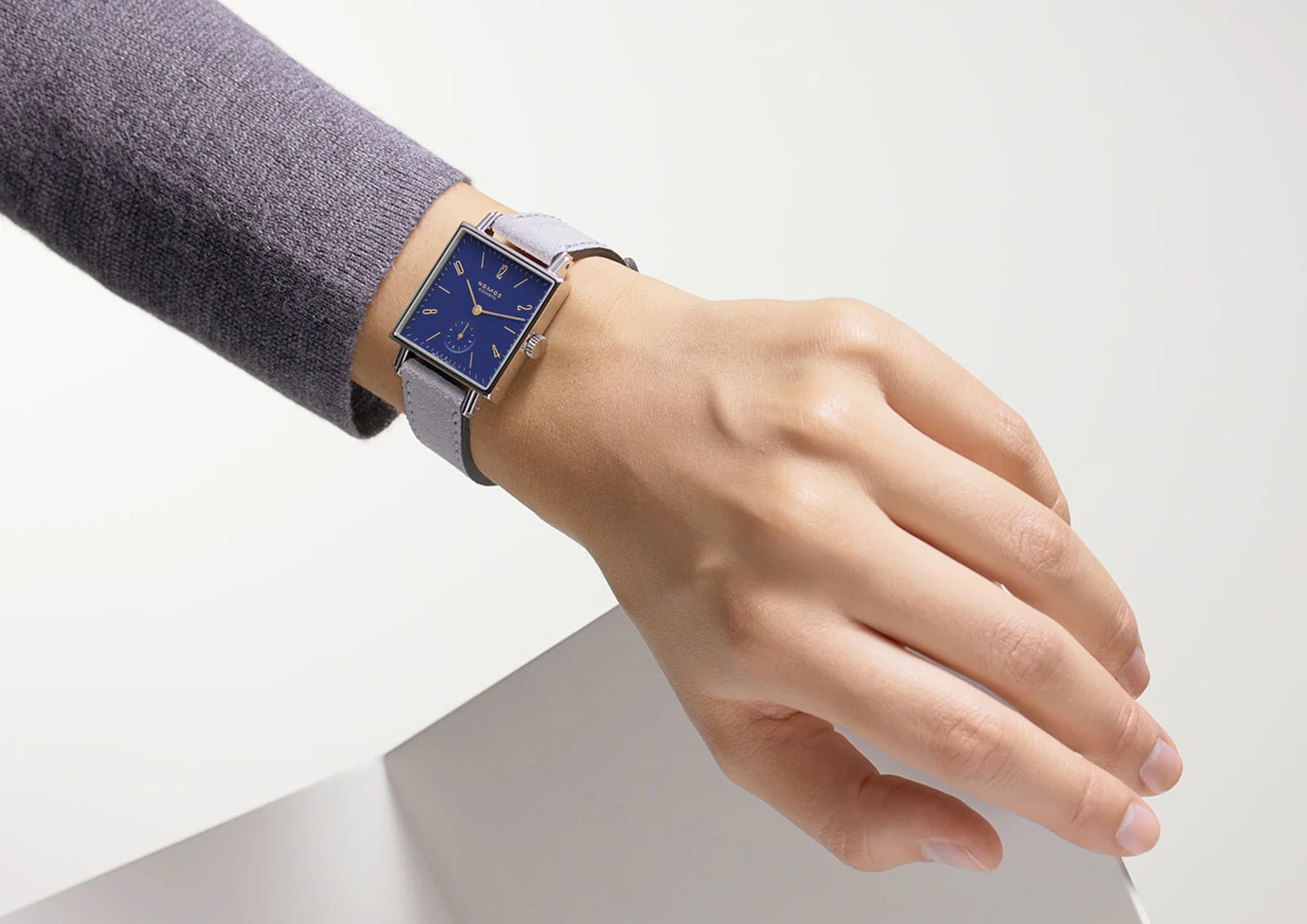 Nomos Glashutte Tetra Nachtijall Sapphire Crystal Watch - Image 4