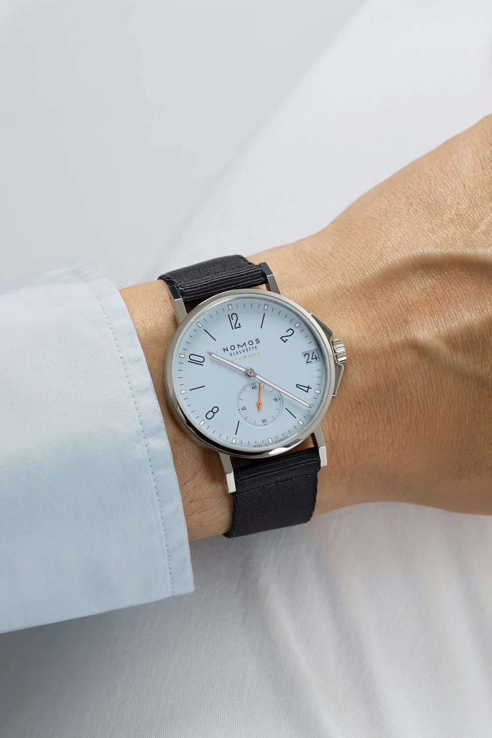 Nomos Glashutte Ahoi Neomatik 38 Date Sky Steel Back Watch - Image 7