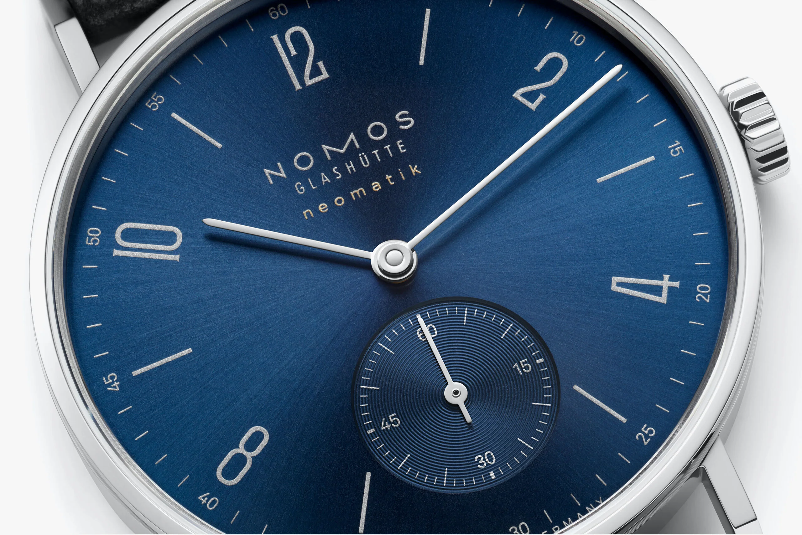 Nomos Glashutte Tangente Neomatik 39 Blue Gold Steel Back Watch - Image 3