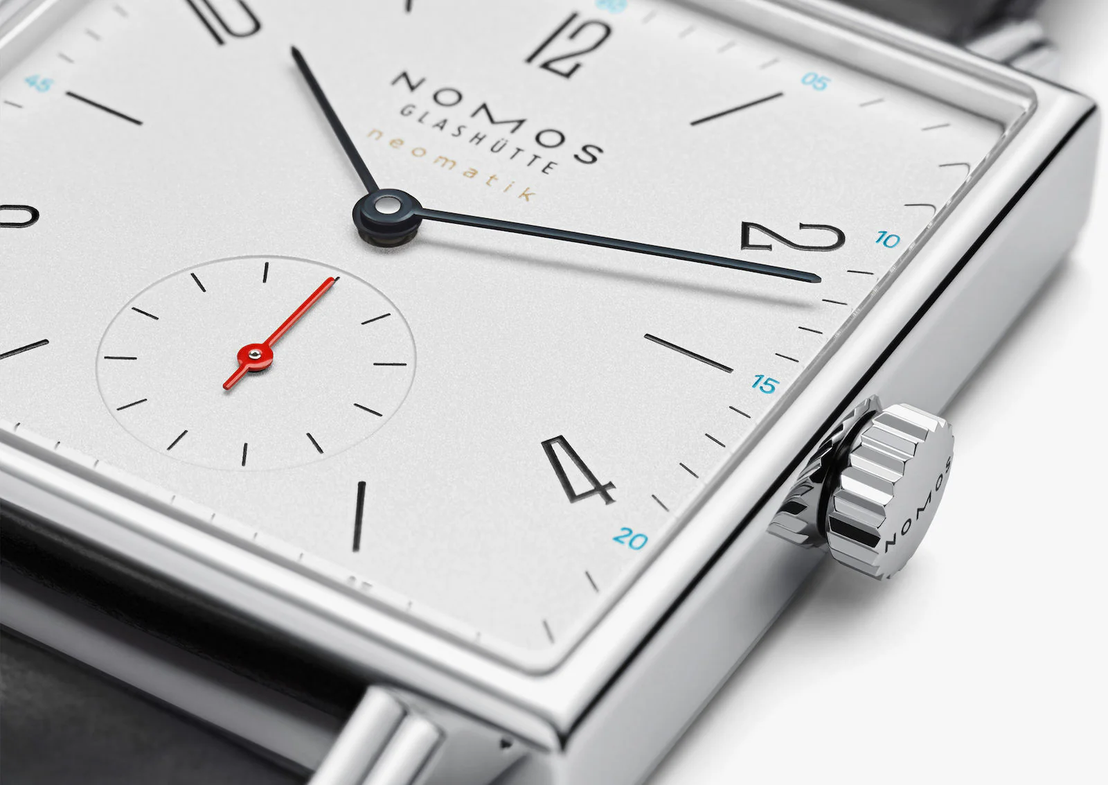 Nomos Glashutte Tetra Neomatik Sapphire Crystal Watch - Image 4