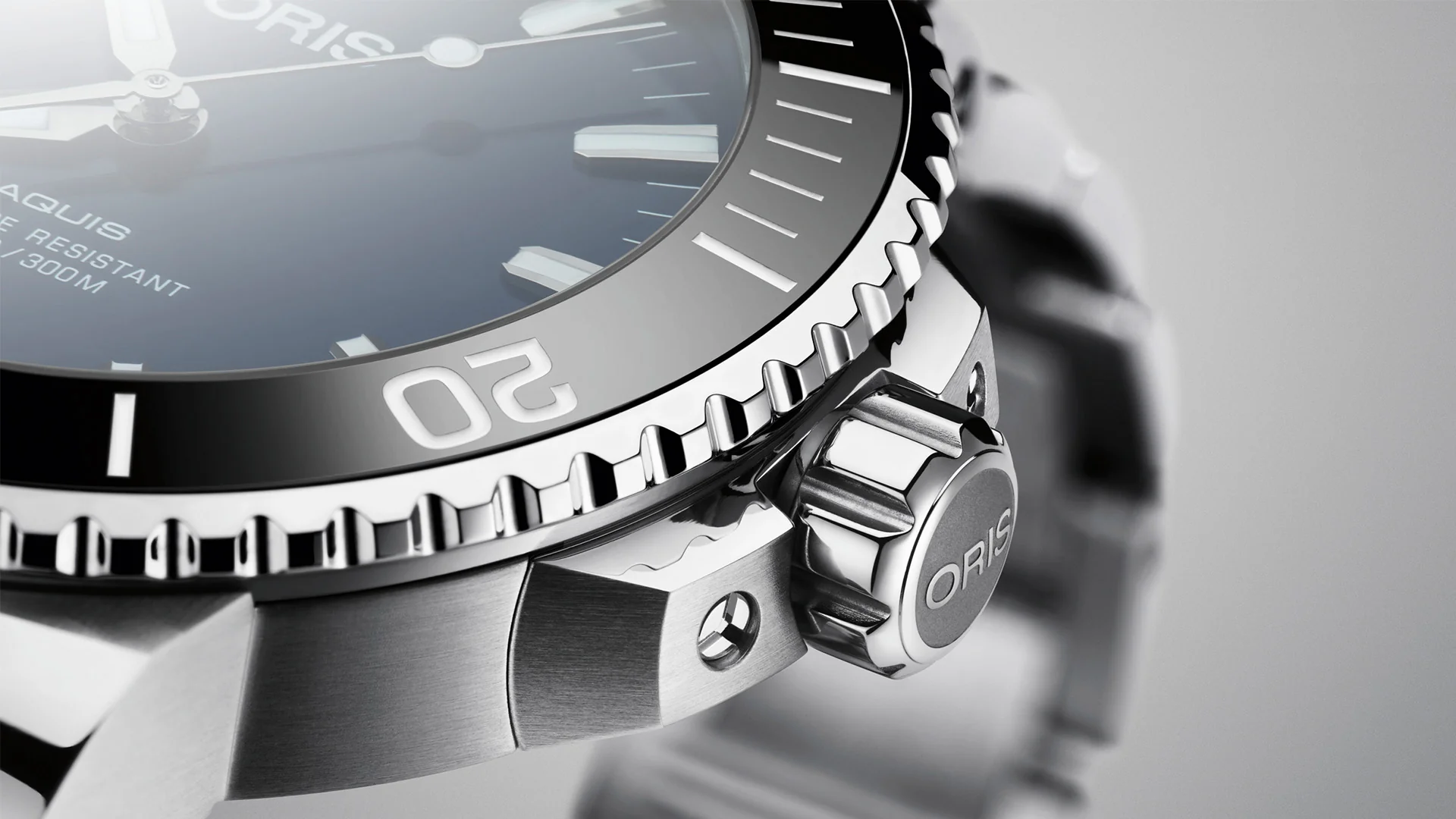 Oris Aquis Date Rubber - Image 2