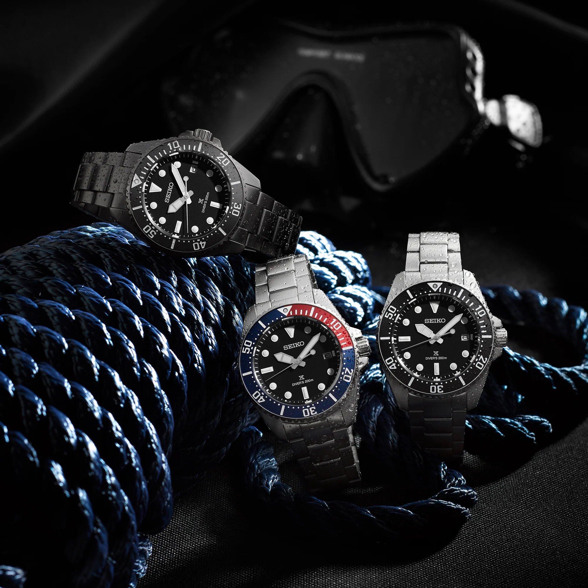Seiko Prospex Solar Divers Blue Red Blue Watch - Image 4