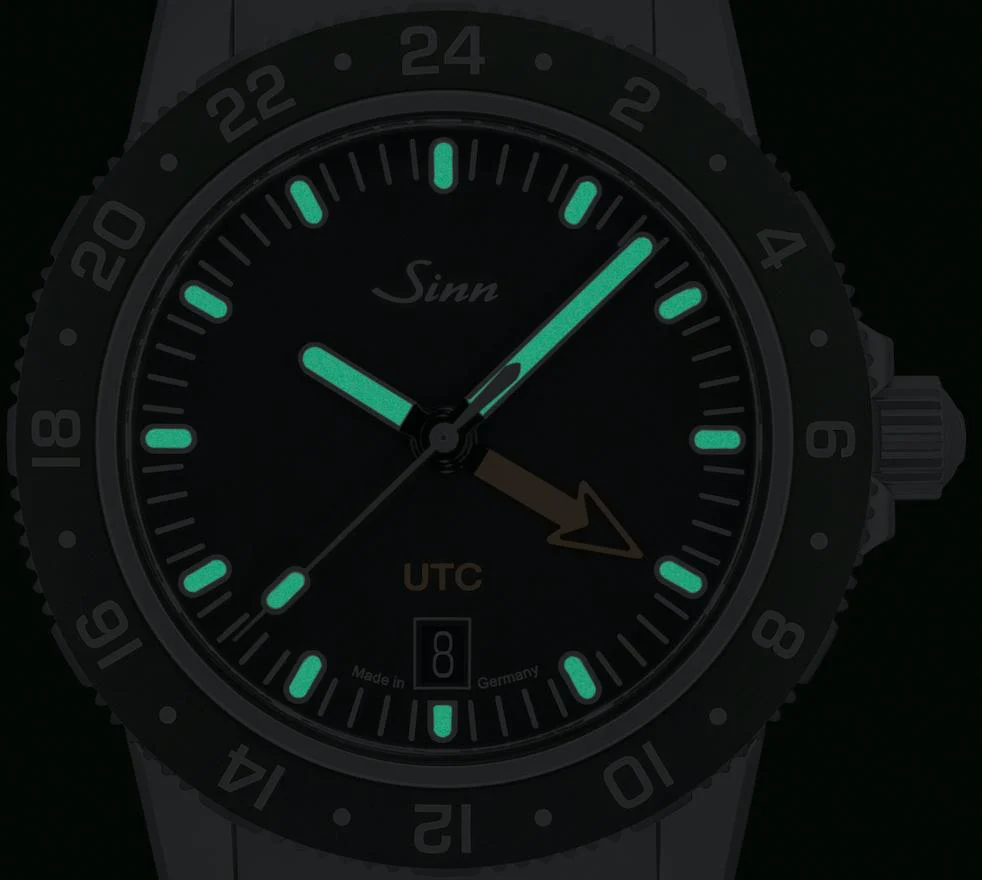 Sinn 105 St Sa UTC H-Link Bracelet Watch - Image 3